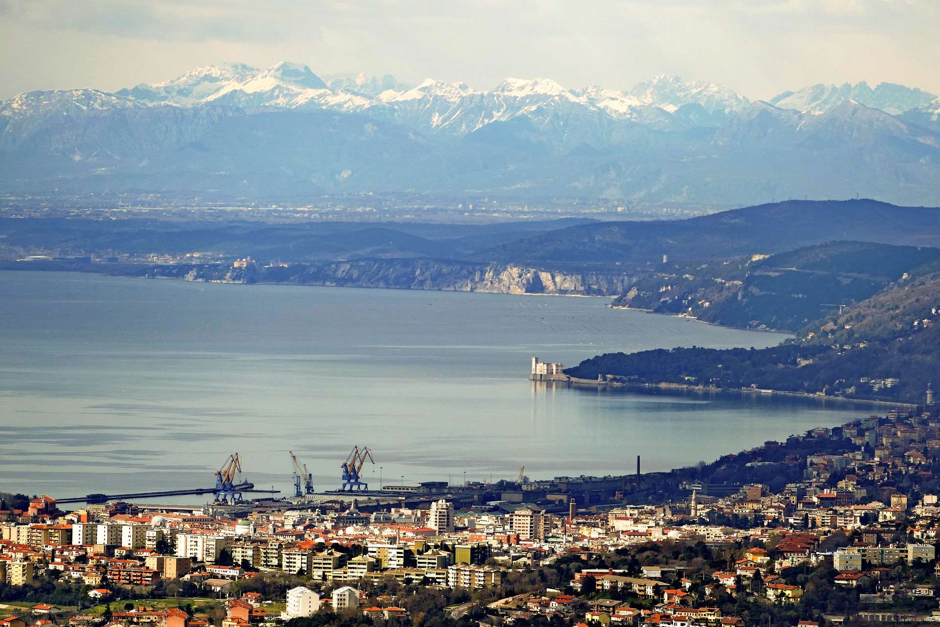 Foto di Trieste di Miran Lesnik da Pixabay