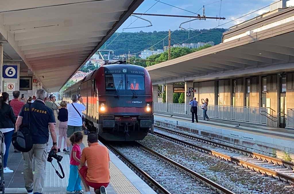 Vienna–Trieste in treno con ÖBB Railjet: più vicini che mai